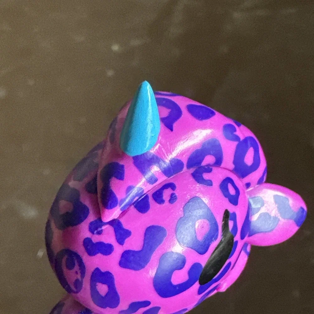 Leora Unicorno figure Neon Star by tokidoki collection‎ 2 in Rare Purple Cheetah